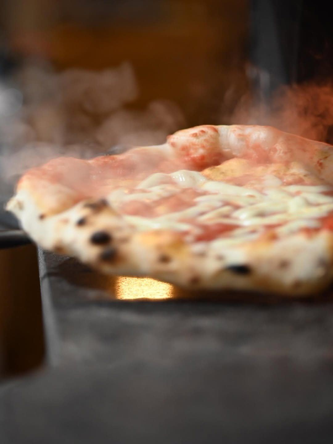 Pizza appena sfornata